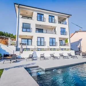 Apartment House Vista, Crikvenica